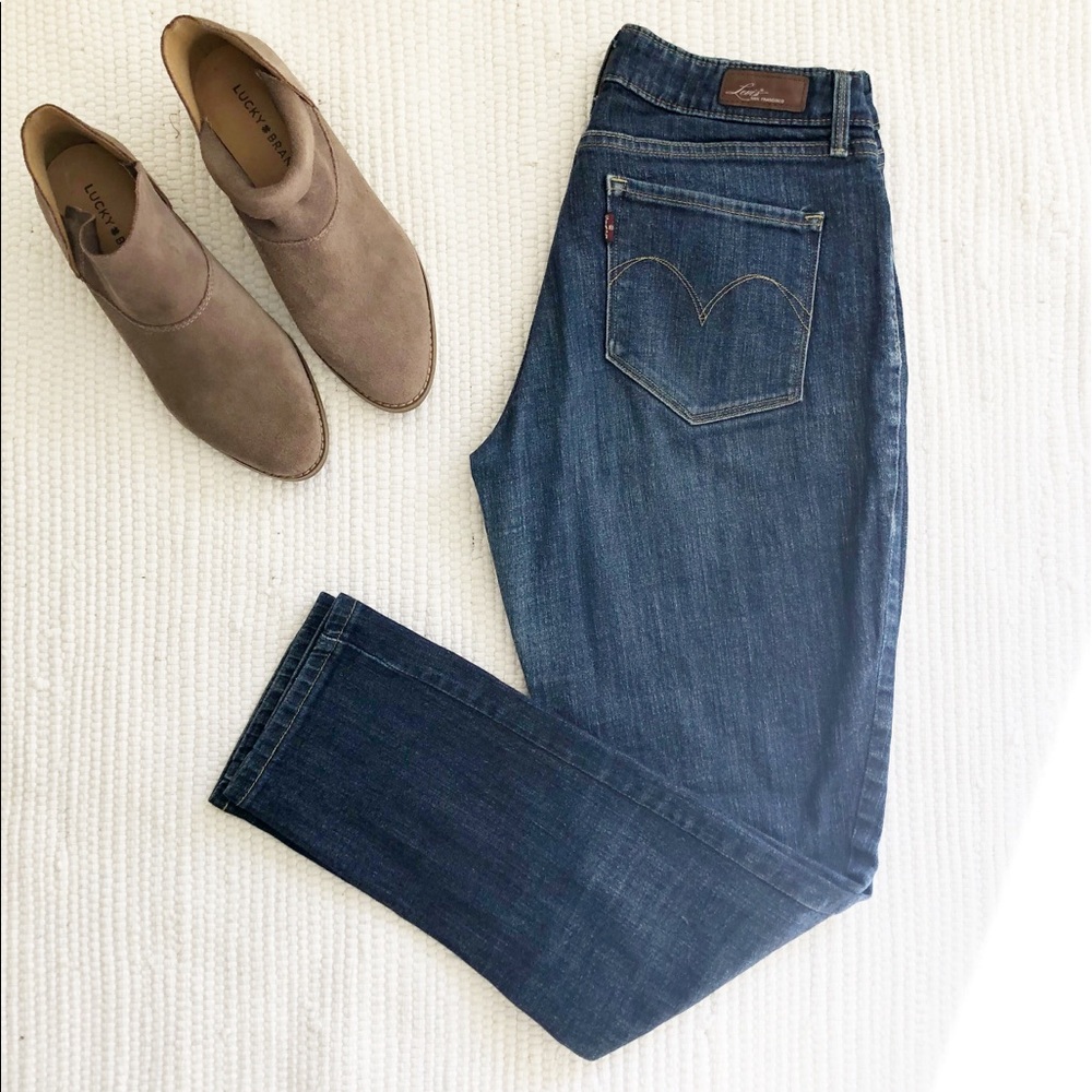 LEVIS BOLD CURVE SKINNY SIZE 29 ANKLE CUT